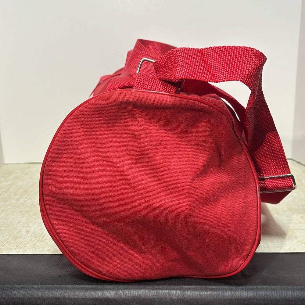 Vintage Small Marlboro Duffel Bag - (1980's/1990's)(free Marlboro cookbook) - Picture 3 of 16